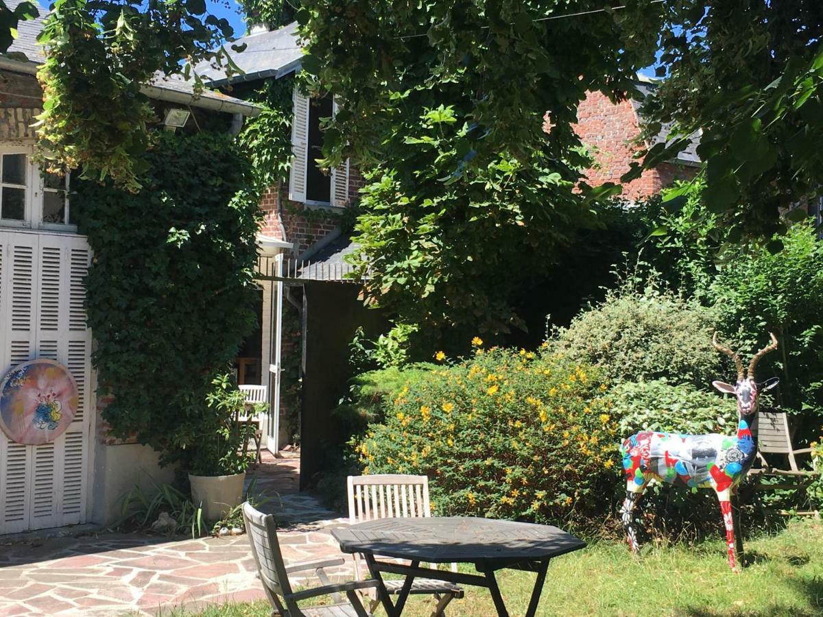 La Boheme Villa โดวีลล์ ภายนอก รูปภาพ